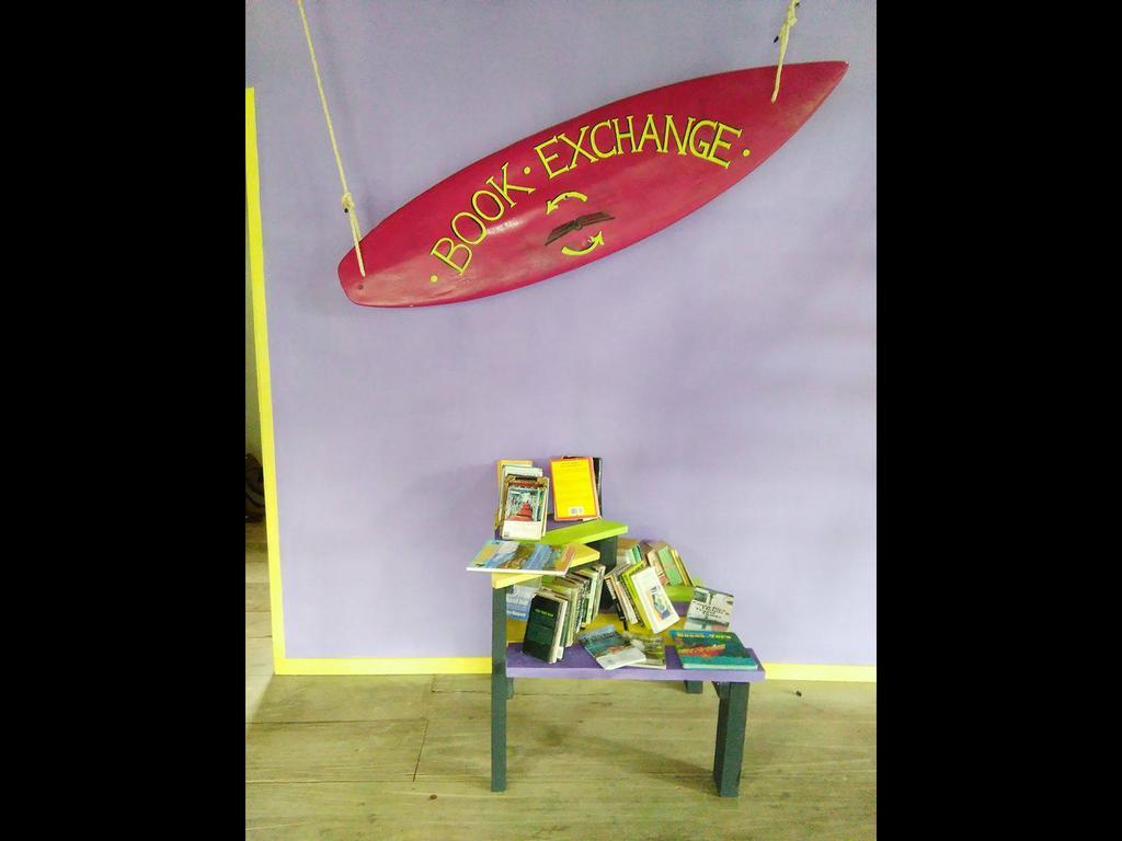 Surf Camp Hotel Bocas Town Ngoại thất bức ảnh